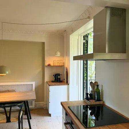 Modern Flat By The Lakes In Kopenhaga